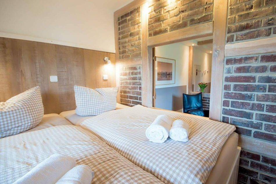 Bunk With 2 X 90×200 Mattresses, Ground Floor Of The Main House In The Family Room Nigehörn In Hotel Nige Hus On Neuwerk Island.